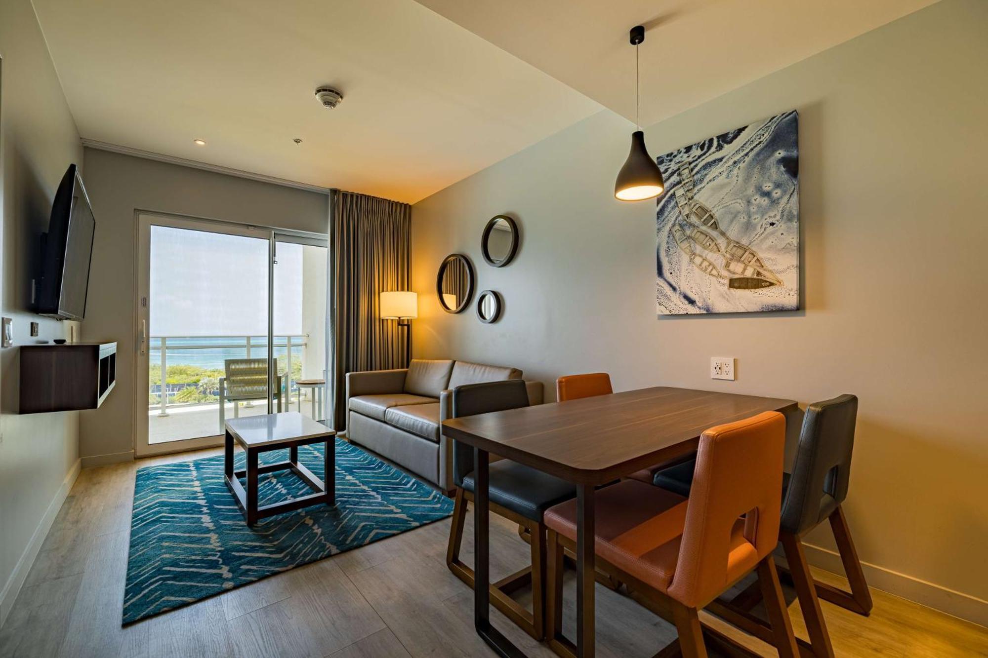 Embassy Suites By Hilton Aruba Beach Resort Palm Beach Exteriör bild