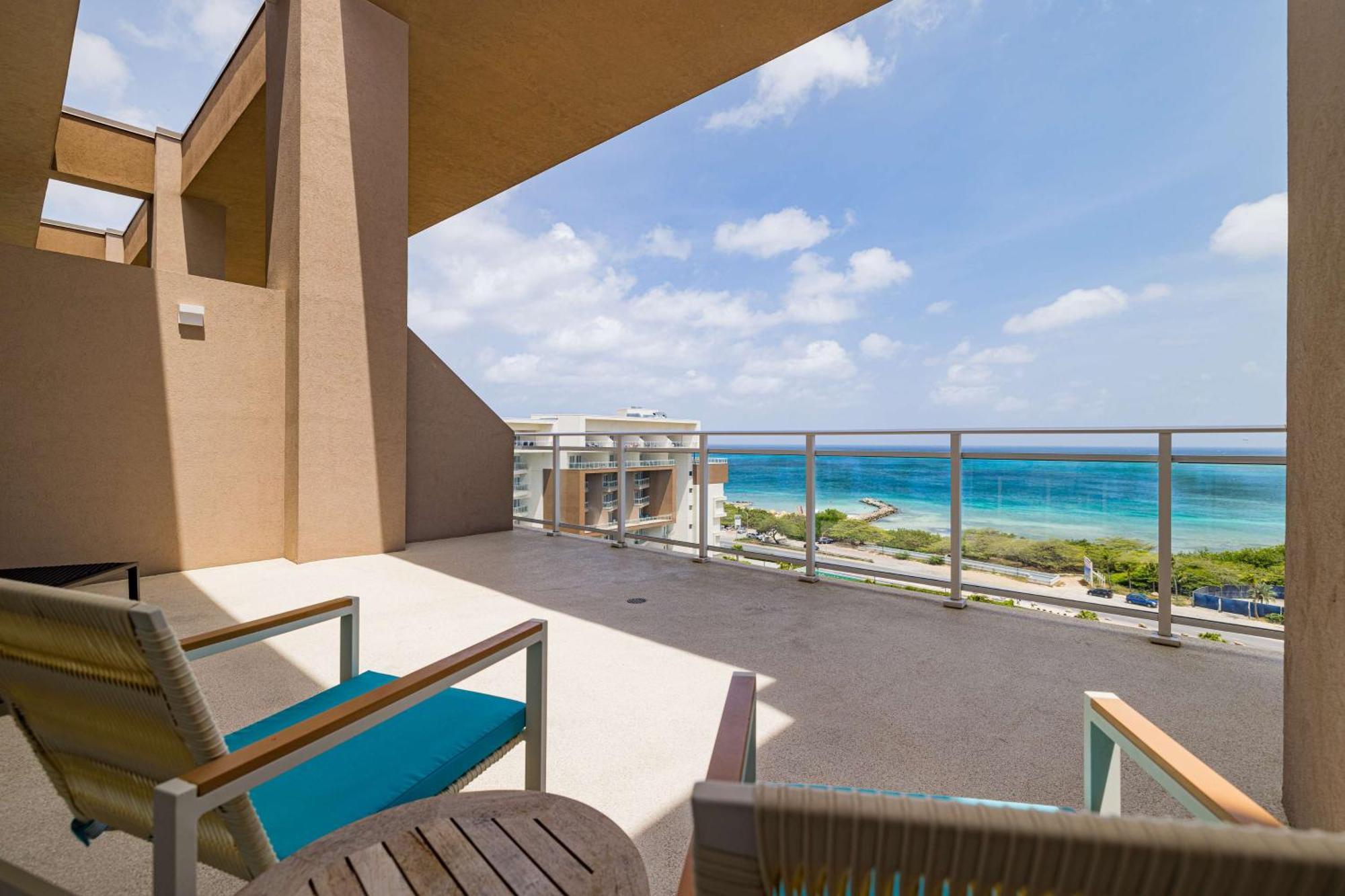 Embassy Suites By Hilton Aruba Beach Resort Palm Beach Exteriör bild